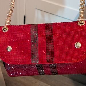 Glamorous Red Beaded Shoulder Bag with Gold Chain